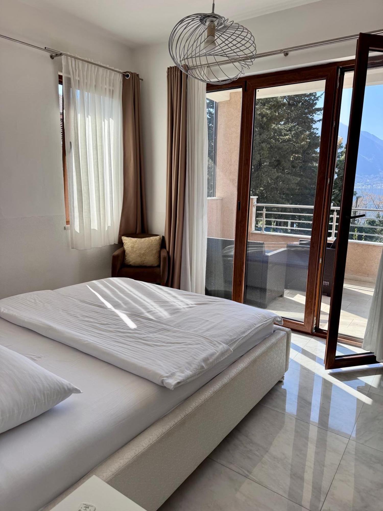Bocche Di Cattaro Apartments Buitenkant foto